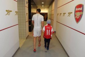 Mesut &Ouml;zil'i yıkan haber