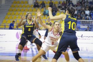 Fenerbah&ccedil;e ma&ccedil;ında bomba paniği!