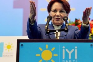 Meral Akşener'den MHP'ye 'telefon' g&ouml;ndermesi!