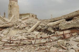 ABD &ouml;nc&uuml;l&uuml;ğ&uuml;ndeki koalisyon Deyrizor'da yine cami vurdu: 7 &ouml;l&uuml;