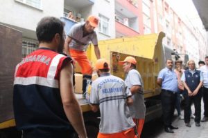 Ger&ccedil;eği g&ouml;r&uuml;nce g&ouml;zyaşlarına boğuldu!