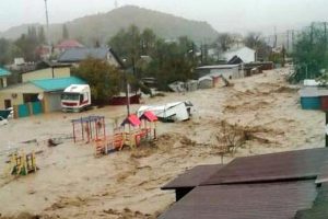 Rusya'da sel felaketi: 1 &ouml;l&uuml;