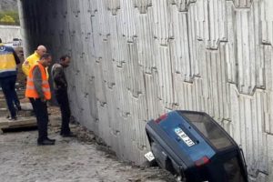 G&ouml;renleri şaşkına &ccedil;eviren kaza!