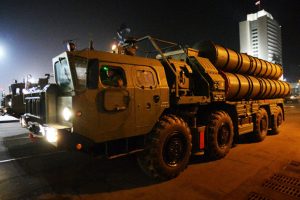 Rus uzman: T&uuml;rk uzmanlar, S-400'lerle atış yapacak