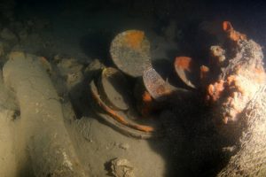 Su altında 250 yıllık Rus savaş gemisi bulundu