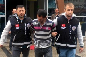 Babasının evleneceği kadını &ouml;ld&uuml;ren ş&uuml;pheli adliyede