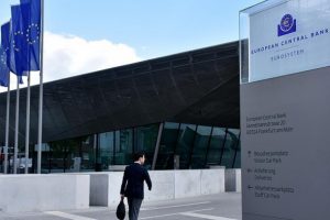 ECB faiz oranlarını değiştirmedi