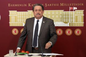 CHP'li &Ouml;zer: Komisyonculuk birden kaldırılırsa k&uuml;&ccedil;&uuml;k &ccedil;ift&ccedil;iler biter
