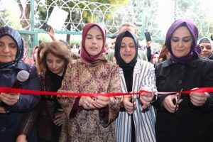 Kayyumdan kadınlara &ouml;zel merkez