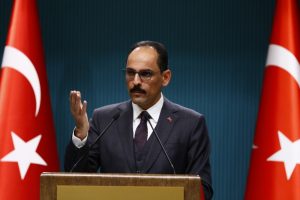 S&ouml;zc&uuml; Kalın'dan Aşık Veysel t&uuml;rk&uuml;s&uuml;
