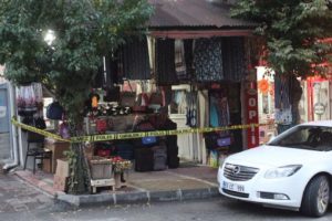 Tuhafiyeden 3 bin lira &ccedil;alan 13 yaşındaki ş&uuml;pheli yakalandı