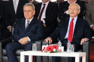 40 dakika baş başa g&ouml;r&uuml;şen iki isim adayları masaya yatırdı
