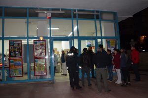 Gece yarısı maskeli silahlı market soygunu