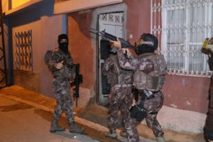 29 Ekim'i kana bulayacaklardı! Polisten şok baskın