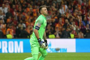 Galatasaraylı oyunculardan Muslera'ya teşekk&uuml;r
