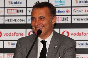 Beşiktaş'ta maaşlar TL'ye &ccedil;evrildi!