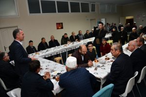 Bursa'nın İneg&ouml;l Belediye Başkanı Taban, vatandaşlarla buluştu