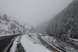Ovit Dağı ge&ccedil;idi ulaşıma kapatıldı