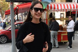 &Uuml;st&uuml; kışlık, altı yazlık