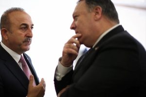 &Ccedil;avuşoğlu, Pompeo ile g&ouml;r&uuml;şt&uuml;!