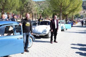 Pamukkale vosvoslarla renklendi