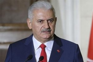 Yıldırım'dan gen&ccedil;lere esprili &ouml;ğ&uuml;t