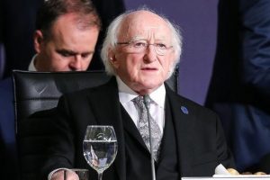 İrlanda'da Higgins yeniden cumhurbaşkanı se&ccedil;ildi