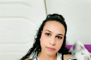 "Kızını &ouml;ld&uuml;rd&uuml;m git bak"