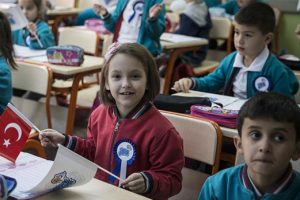 Resmen a&ccedil;ıklandı! Yakın zamanda ilkokullarda başlıyor