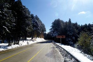 Bursa Uludağ'da karın erken yağması y&uuml;zleri g&uuml;ld&uuml;rd&uuml;