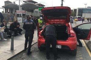 &Uuml;lke genelinde dev uygulama: Bin 727 kişi yakalandı