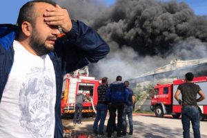 Sakarya'da fabrikada b&uuml;y&uuml;k yangın