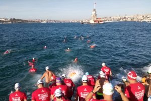 Kız Kulesi'ne "bayram" kulacı