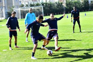 Beşiktaş mesaisi başladı