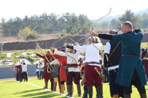 Oklar Cumhuriyet i&ccedil;in atıldı