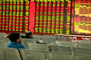 &Ccedil;in borsası haftaya y&uuml;zde 2.5 d&uuml;ş&uuml;şle başladı
