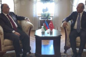 Mevl&uuml;t &Ccedil;avuşoğlu, Azerbaycan Dışişleri Bakanı ile g&ouml;r&uuml;şt&uuml;