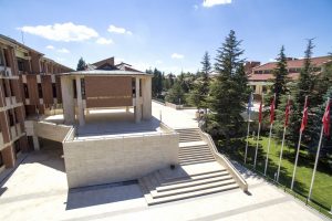 Anadolu &Uuml;niversitesi eğitim araştırmalarında T&uuml;rkiye'nin en iyisi