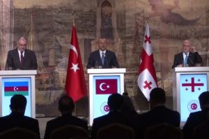 Mevl&uuml;t &Ccedil;avuşoğlu'ndan a&ccedil;ıklamalar