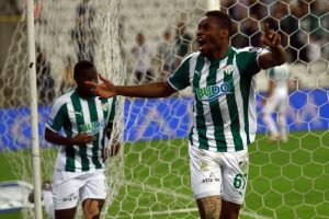 Bursaspor kupada mazisini arıyor