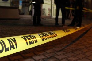 Pompalı t&uuml;fekle rehine dehşeti