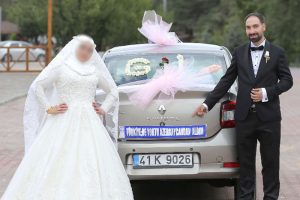 Evlendiği kadın 10 yıllık evli &ccedil;ıktı