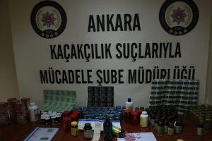 Tarihi ge&ccedil;miş haplar i&ccedil;in hazırlanan etiketler bulundu
