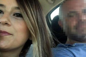 Eski eşi tarafından &ouml;ld&uuml;r&uuml;len kuaf&ouml;r toprağa verildi
