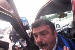 E-5'te &ccedil;ılgına &ccedil;eviren yumruk!