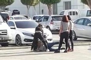 &Ouml;fkeli gen&ccedil; kızı arkadaşları bile tutamadı