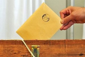 Siyasi parti kulislerinde yerel se&ccedil;im hareketliliği