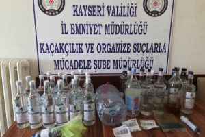Ka&ccedil;ak alkol operasyonu: 1 g&ouml;zaltı