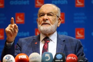 Karamollaoğlu: 'Trump'ın tavırları saldırıların zeminini oluşturuyor'