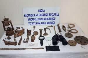 Tarihi eser operasyonuna 7 g&ouml;zaltı